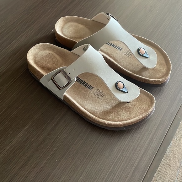 Cushionaire Sandals - Picture 2 of 5